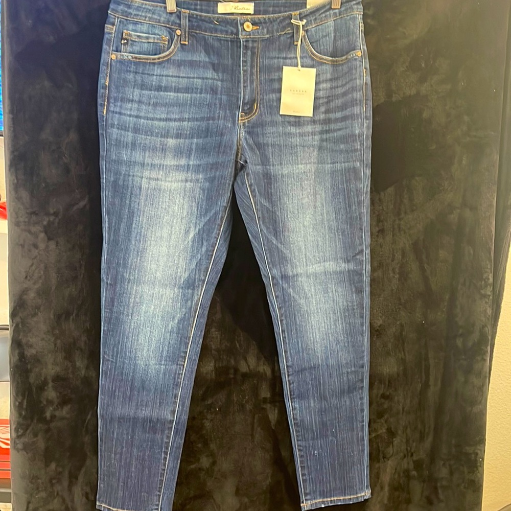 Kancan midrise super skinny jeans